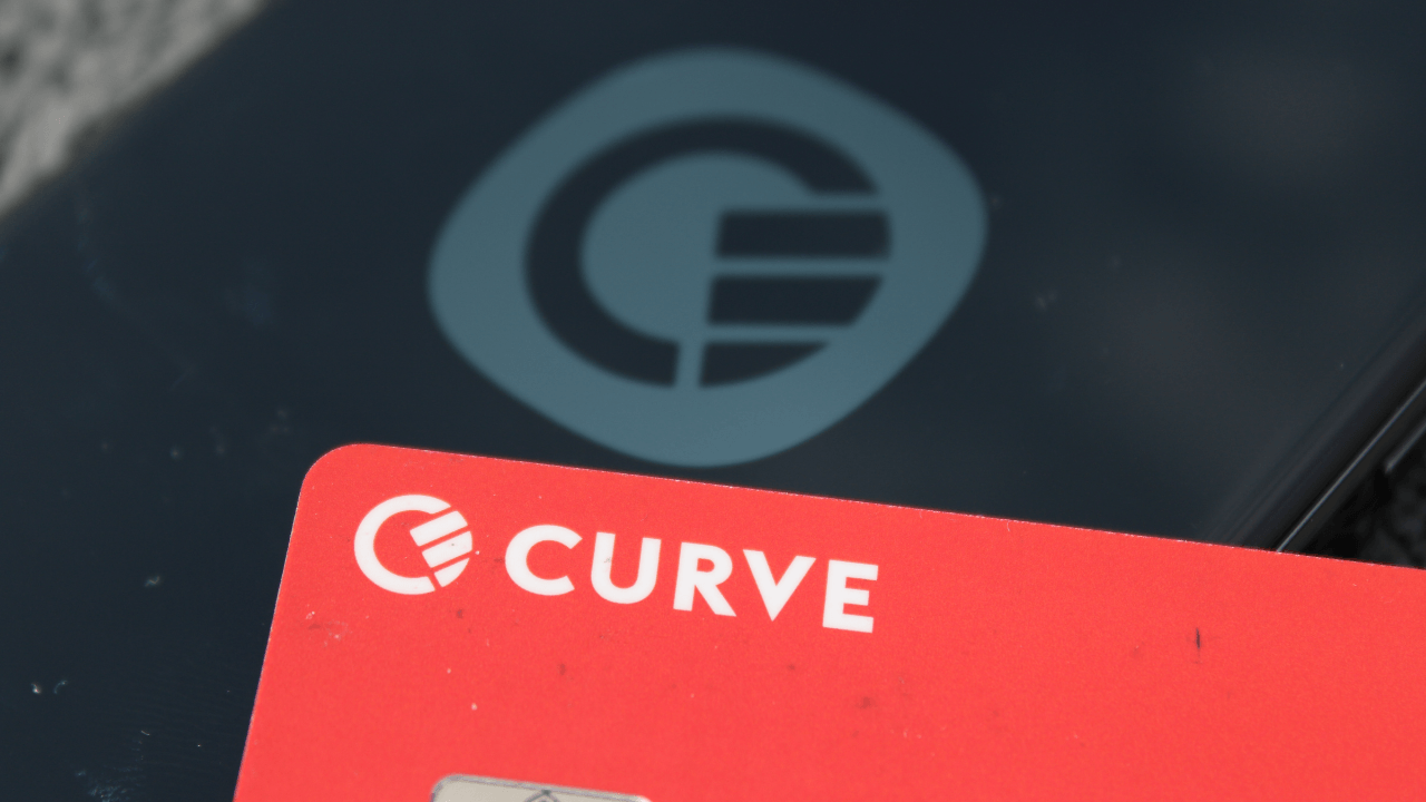 London fintech Curve confirms sale to Lloyds